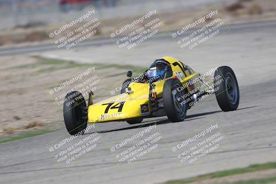 media/Oct-25-2025-CalClub SCCA (Sat) [[34c778dfbe]]/Group 5/Qualifying/